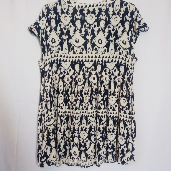 Anthro Vanessa Virginia tunic top size large. - Picture 5 of 6